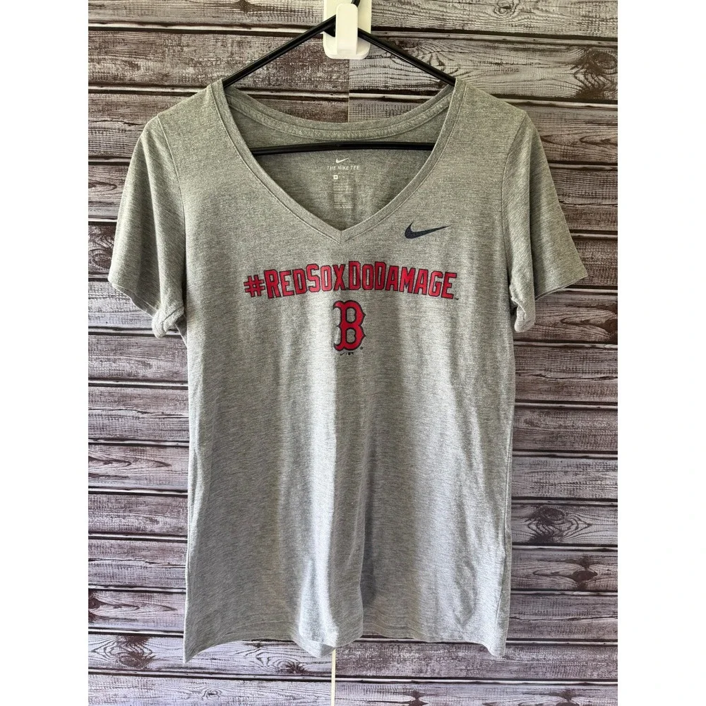 Nike Women's Boston Red Sox Do Damage V-Neck Short-Sleeved T-Shirt Medium Gray